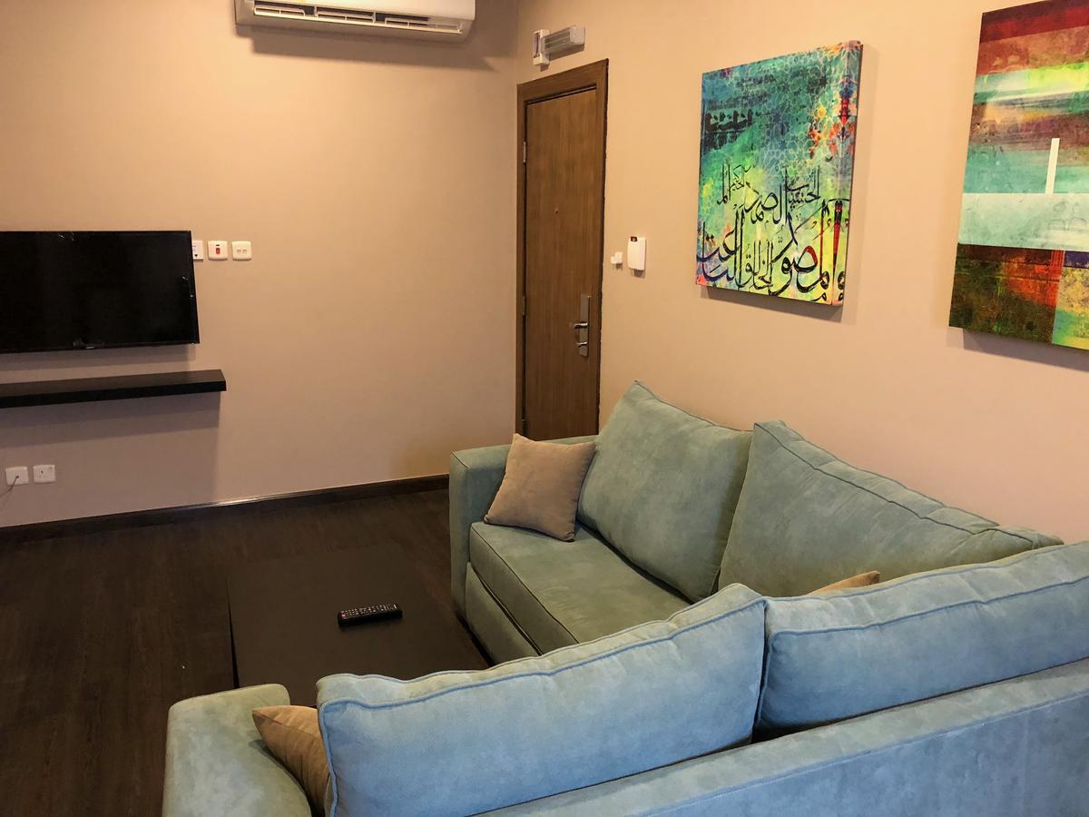 Loren Suites Jeddah Bagian luar foto