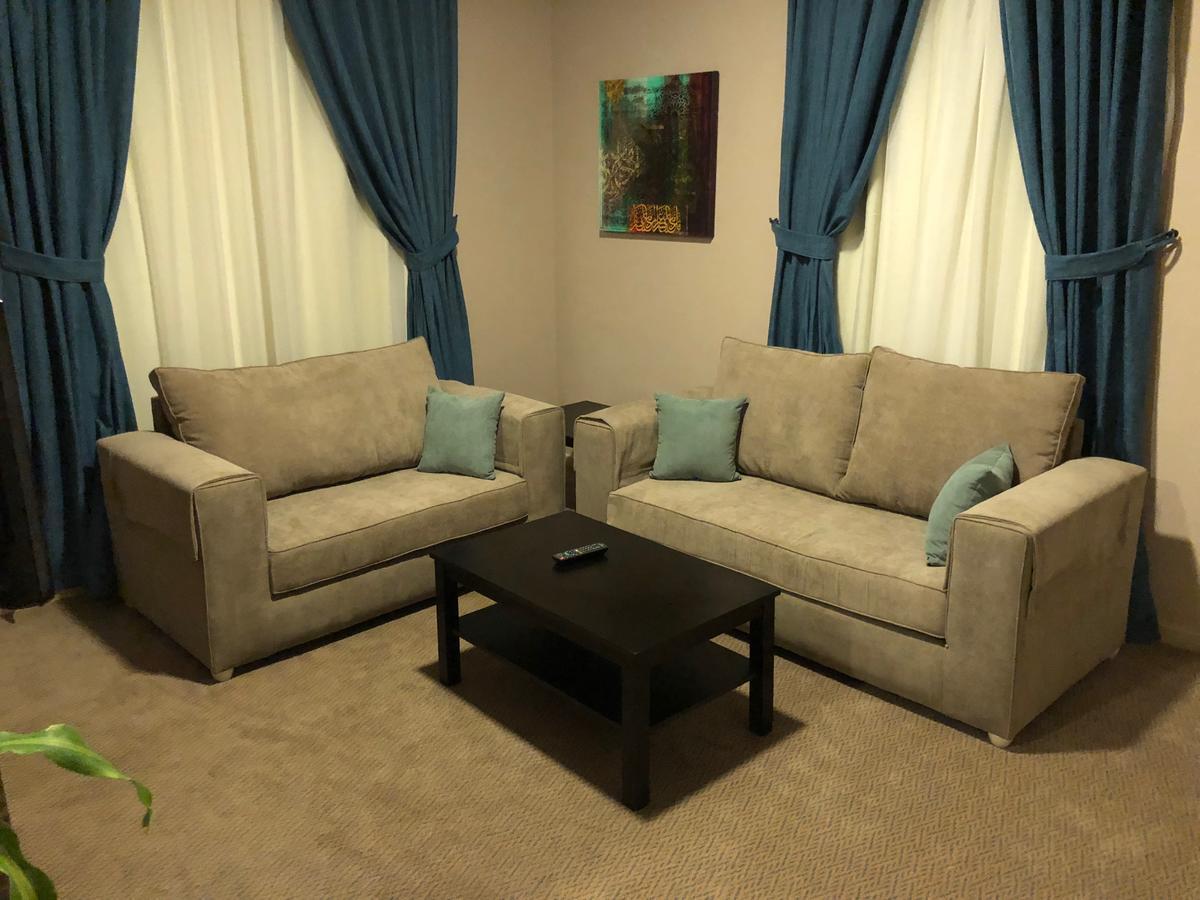 Loren Suites Jeddah Bagian luar foto